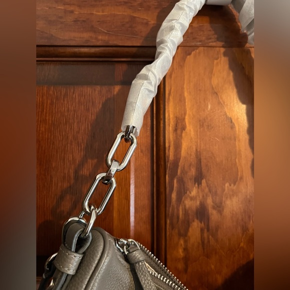 Kate Spade NWT Mulberry Street Vivian Hobo Bag Pebbled Leather Gray - Picture 4 of 8